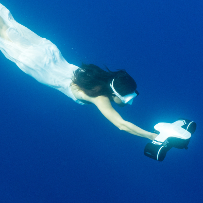 SEASCOOTER ACQUA ELETTRICO ROBOSEA SEAFLYER NEXT GENERATION DPV OLED SCREEN WHITE
